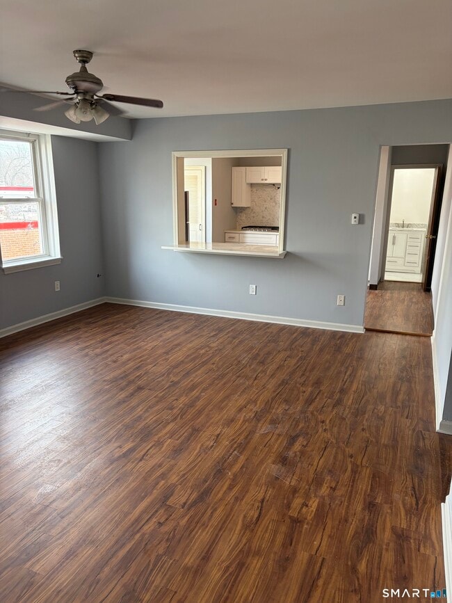 Building Photo - 872 State St Unit 874 #B