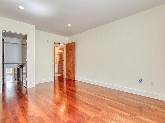 Photo - 533 Cambridge St Unit 304