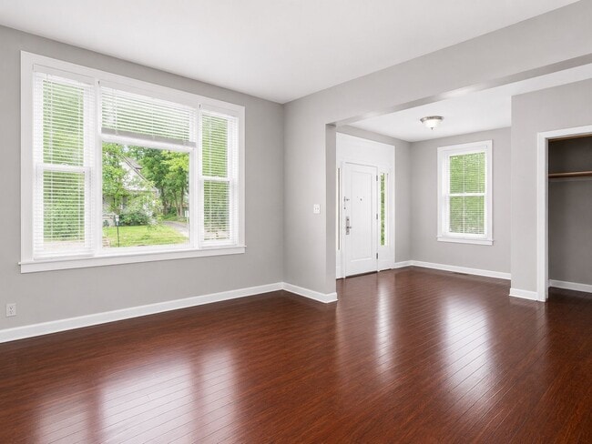 Photo - 227 E Northwood Ave