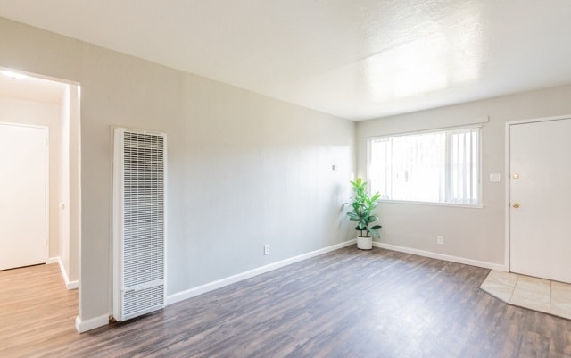 Living Room - Red Robin Apartments