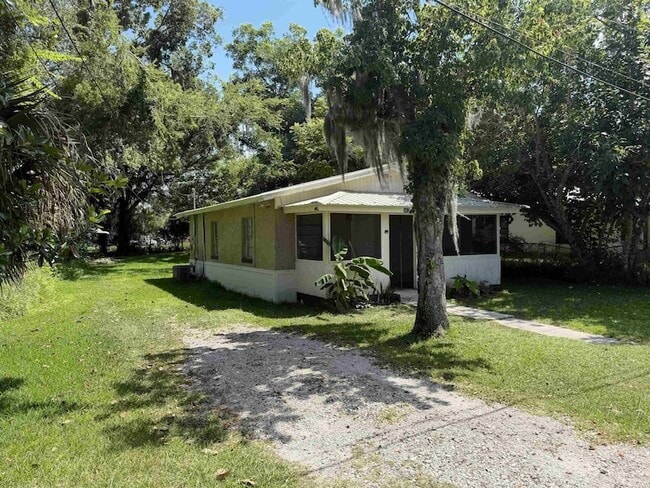 Building Photo - 347 Lena St