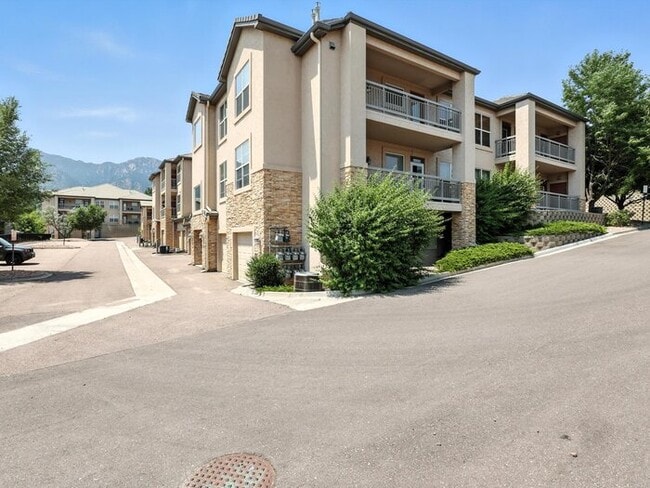Building Photo - 605 Cougar Bluff Point Unit 210 Rental