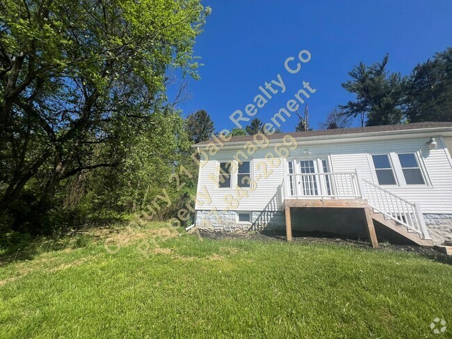 Building Photo - 2 BR, 1 Bath Home in Eastern School District