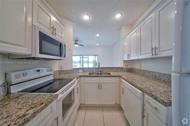 Building Photo - 12180 SW 5th Ct Unit 12180 Rental