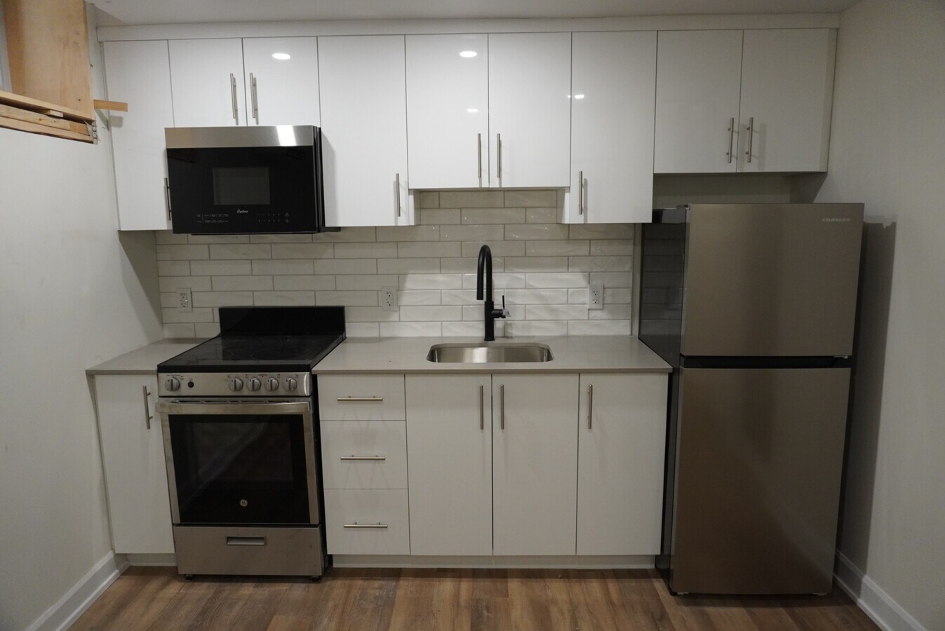 Photo - 455 Besserer St