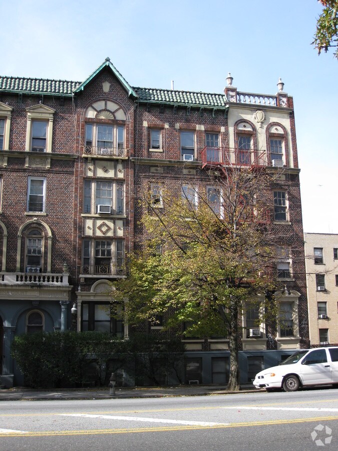 Photo - 1436 Ocean Ave Apartments