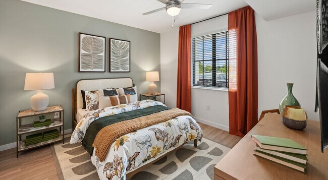 Photo - 2085 S Congress Ave