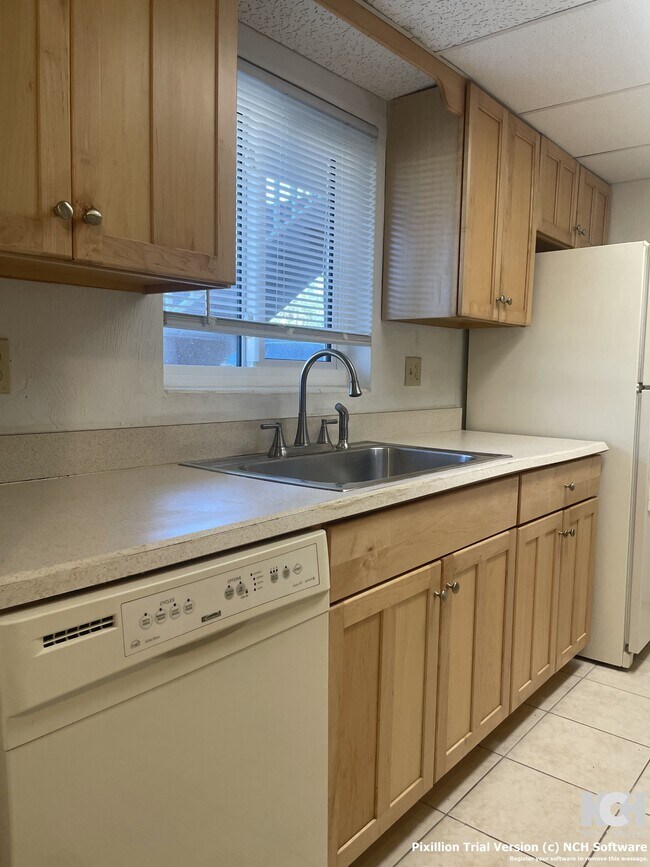 Photo - 144 S Halifax Ave