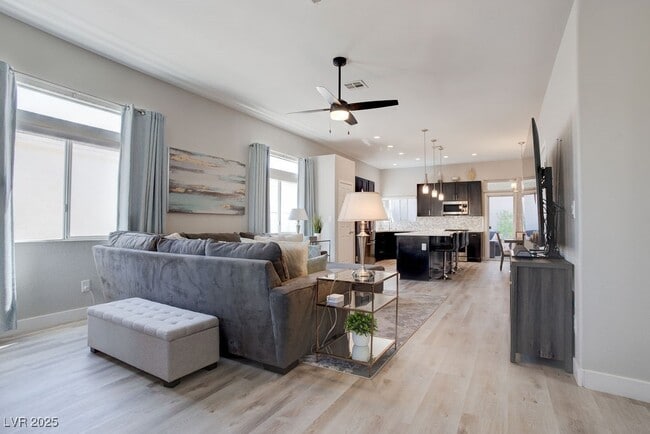 Photo - 755 Cam Del Ray