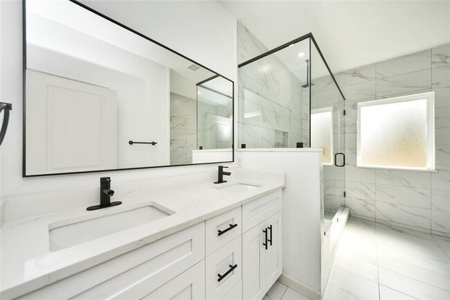 Photo - 600 Rd 5105