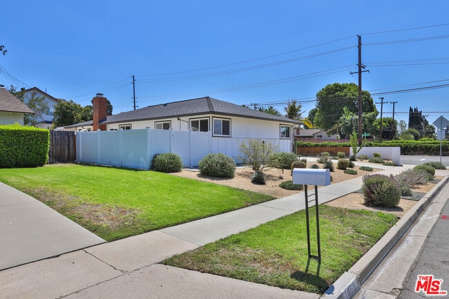 Photo - 12831 Red Hill Ave