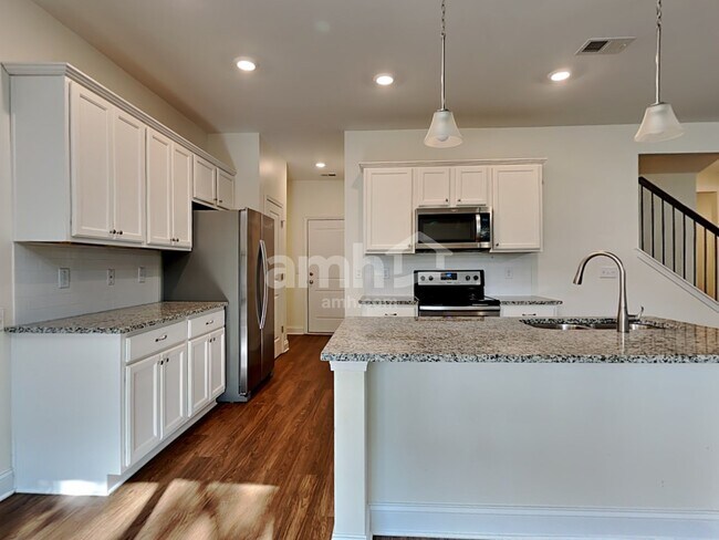 Photo - 8312 Tyrian Path