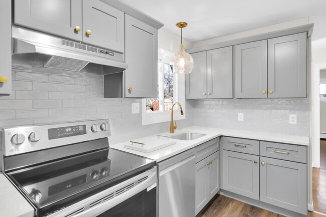 Photo - 26 Seminole Cir