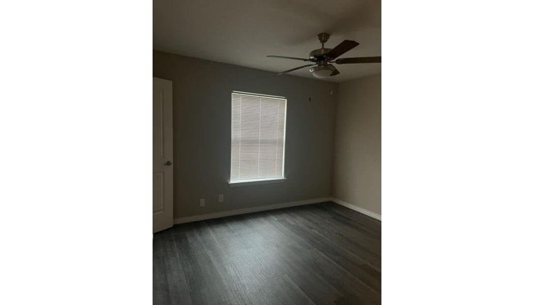 Photo - 298 W Avenue A