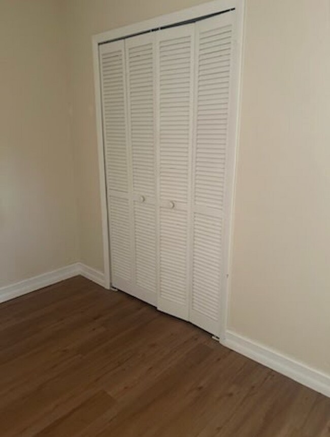 Photo - 323 SE 24th Ave Unit 323 SE 24th Ave  C