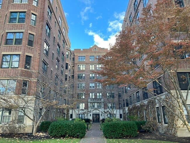 Photo - 988 Memorial Dr Unit 389