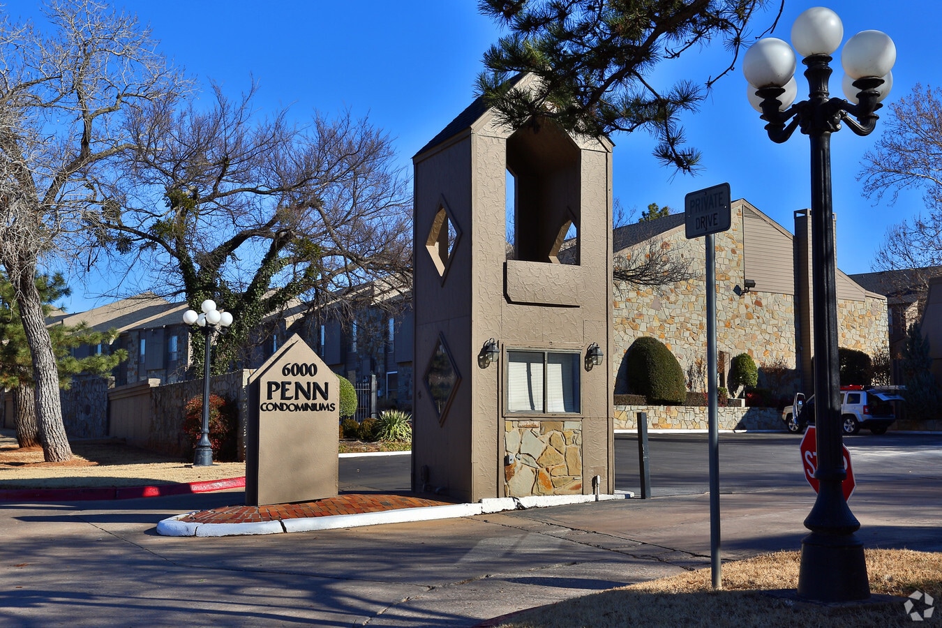 Photo - Six Thousand Penn