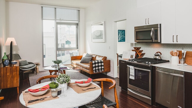 Open concept floor plan great for entertaining
