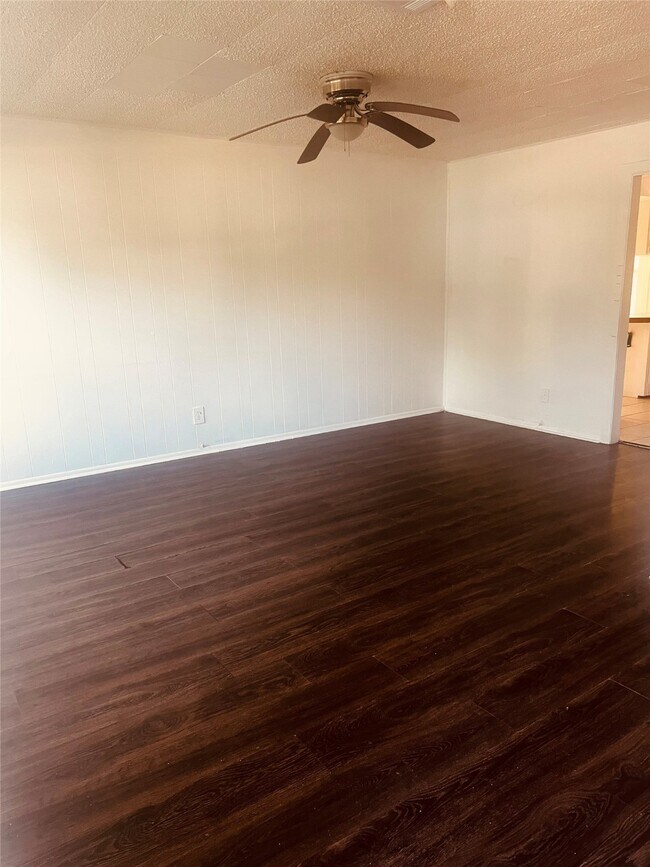 Photo - 2010 Bogatto St