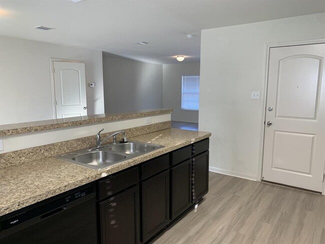 Photo - 217 Denson Ln