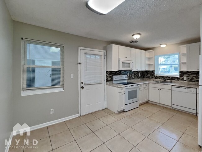 Photo - 1825 Fouraker Rd