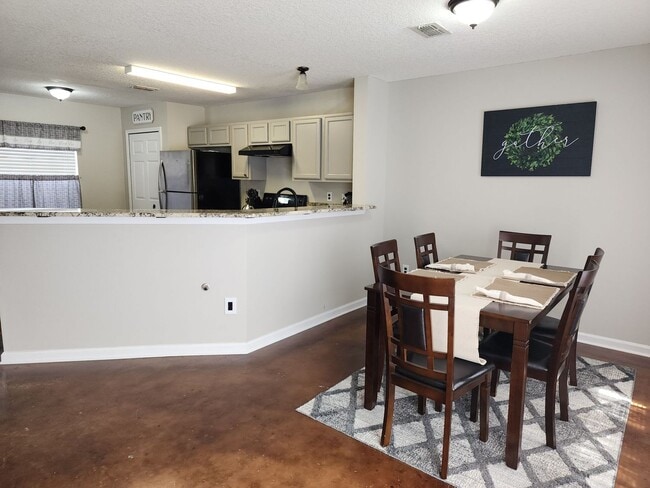 Photo - Fleming Island... TWO WEEKS FREE!!!