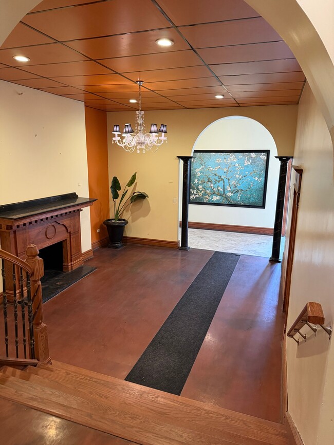7908 S Langley Ave Unit 201