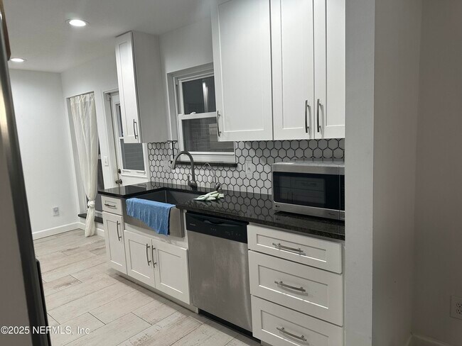 Photo - 7335 Floral Ridge Dr House