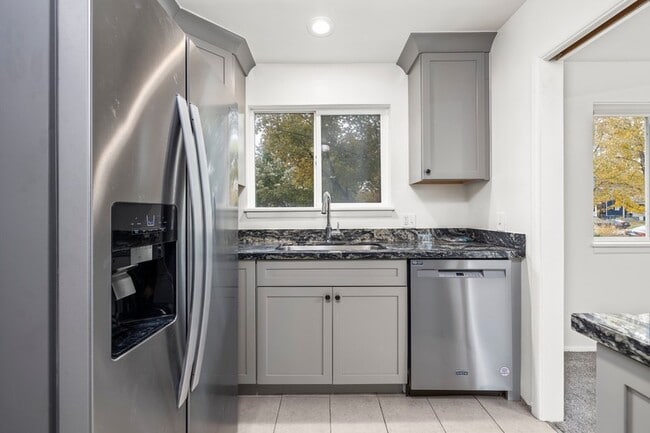 Photo - 627 S 500 E Unit 1