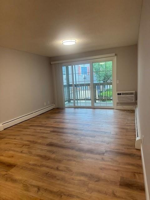 Photo - 65 Oaklawn Ave Unit 75-114