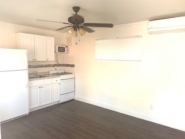 Photo - 15 on Cambridge