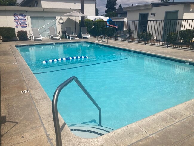 Photo - Beachside Apartments