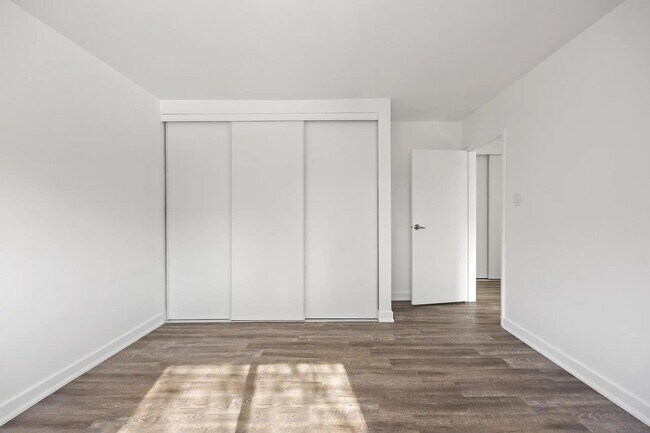 Photo - Lindsay Apartments and Townhouses