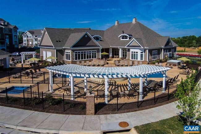 Building Photo - 2085 Reserve Cir