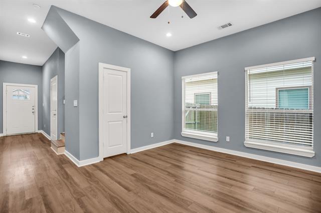 Photo - 206 Pecan Hollow St