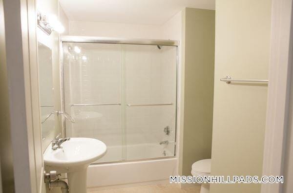 Photo - 10 Roxbury St Unit 10