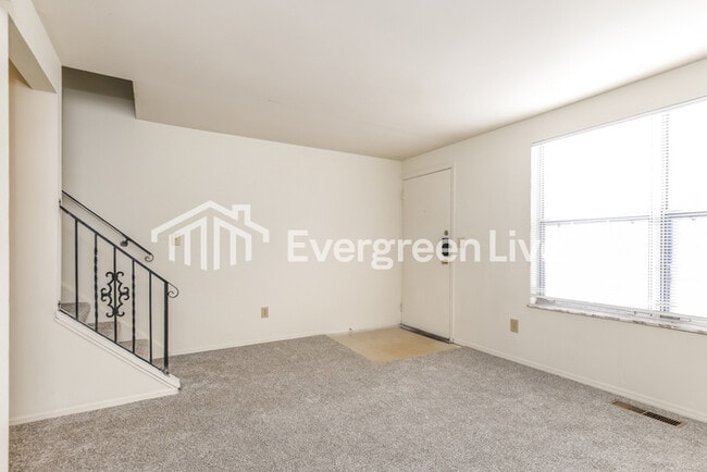 Photo - 8040 Mt Everest St