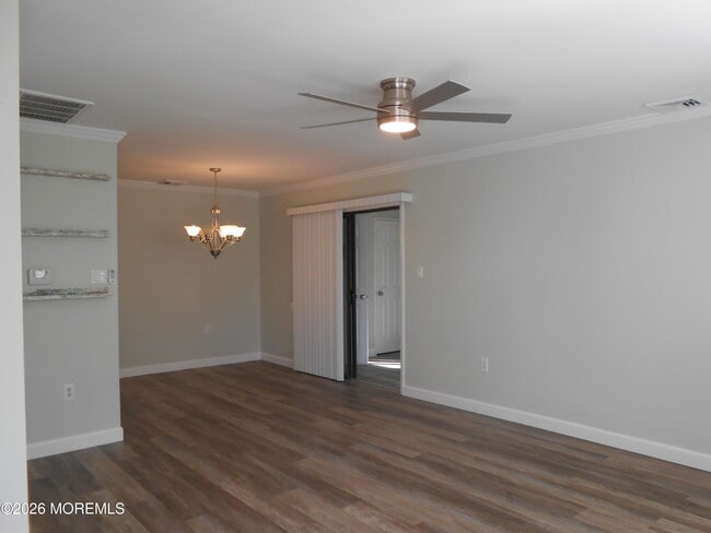 Photo - 39 Mediterranean Ct