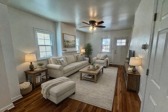 Photo - 230 Church St