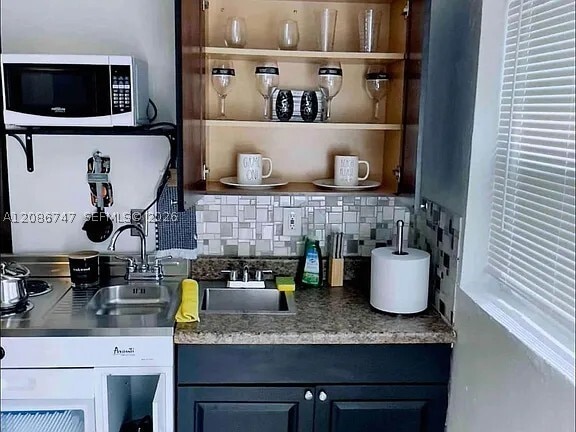 1400 NE 148th St Unit 4