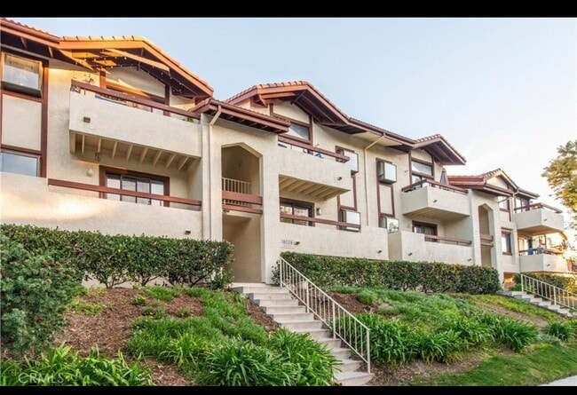 Photo - 18028 Saratoga Way Unit 557