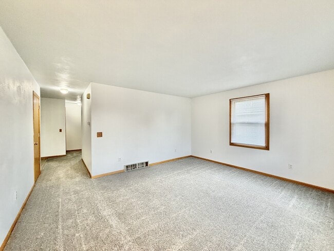Photo - 1124-1126 Brown Dr