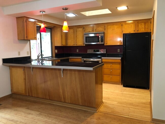Photo - 2 Bed, 2 Bath S Salem Home!