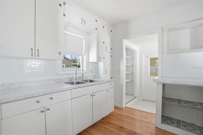 Photo - 1106 W Peninsular St