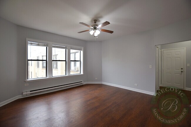 Photo - 3635 W Dickens Ave Unit 3B
