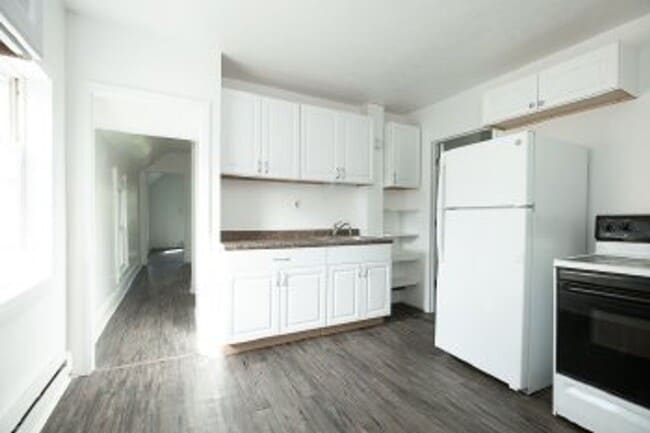 Building Photo - 116 Water St Unit UP