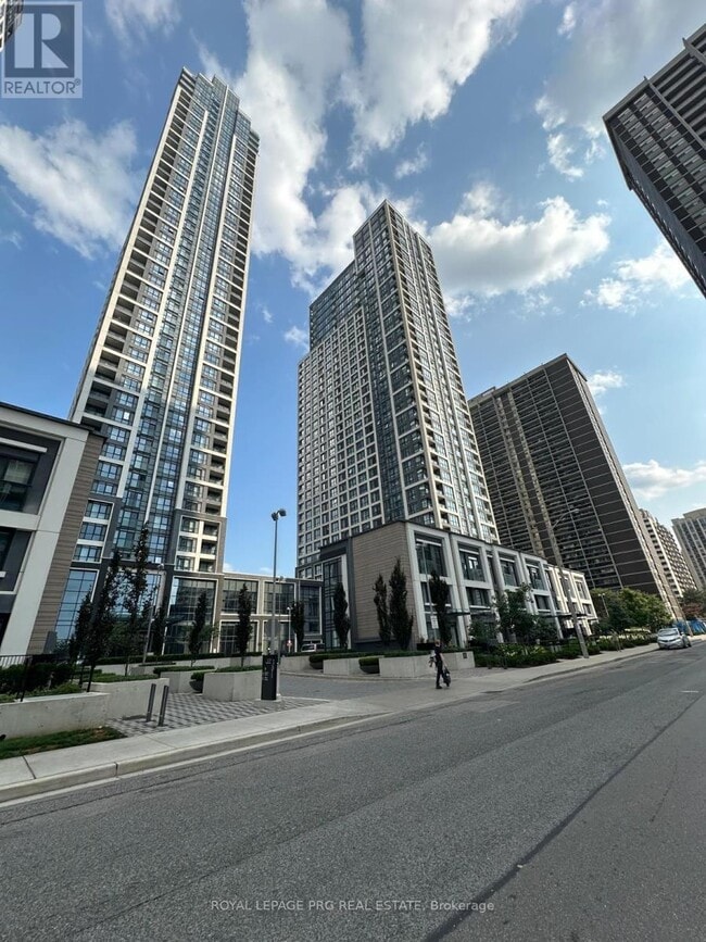 Photo - 9 Mabelle Ave Unité 2721