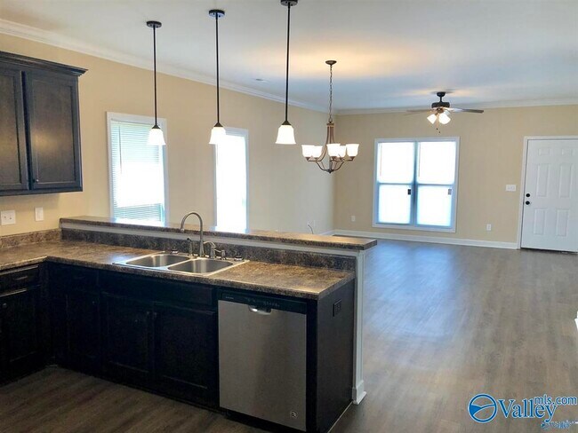 Photo - 4029 Jeff Rd NW