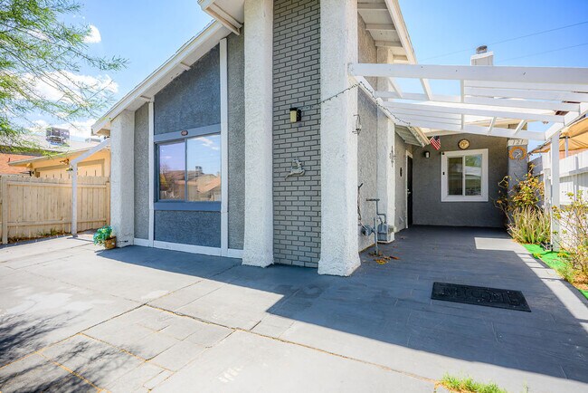 Photo - 121 Colbath St Casa