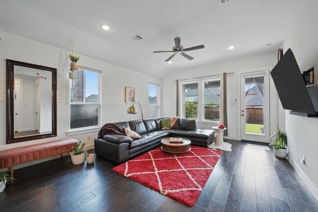 Photo - 5821 Liberty Hill Dr